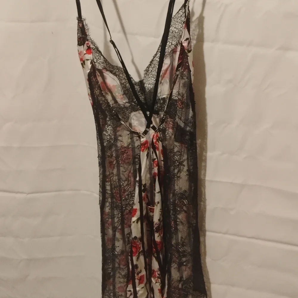 Victoria's Secret Red Floral Chemise with Black Lace - Picture 2 of 3